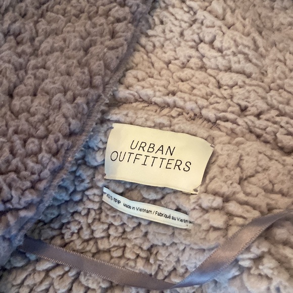 Purple double sided urban outfitters sherpa jacket - Picture 2 of 2